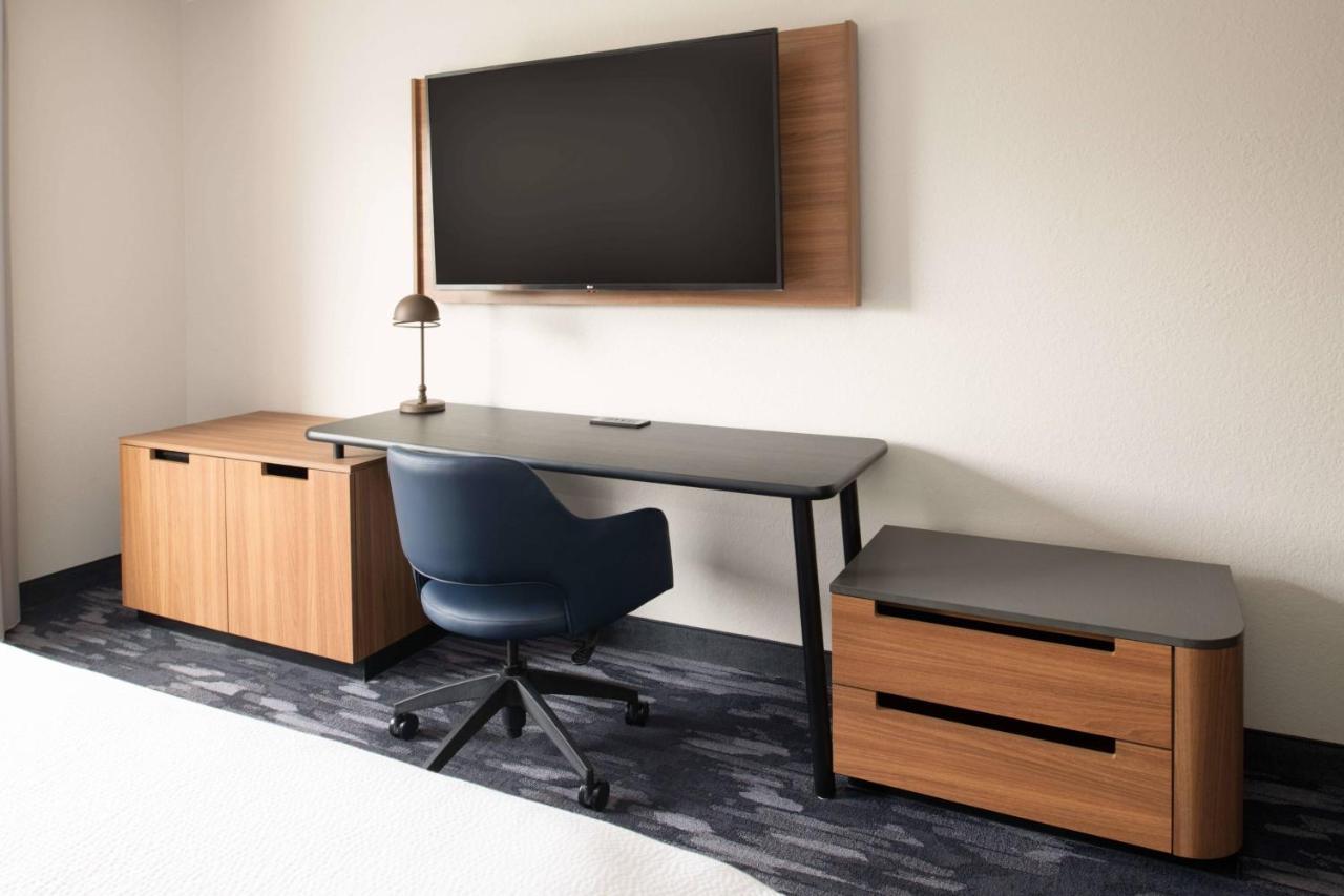 Hotel Fairfield Downtown 3*